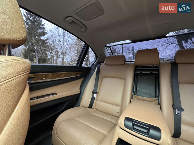 Седан BMW 7 Series 2013 в Тернополе
