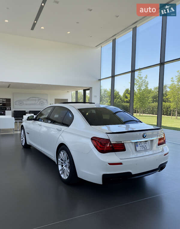 Седан BMW 7 Series 2014 в Львове
