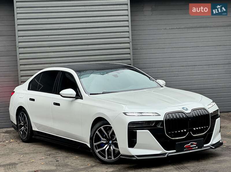 Седан BMW 7 Series 2023 в Киеве