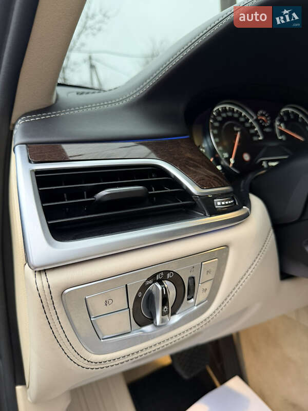 Седан BMW 7 Series 2016 в Киеве фото 17 Седан BMW 7 Series 2016 в Киеве