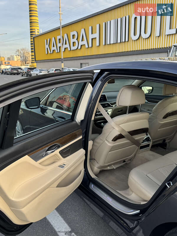 Седан BMW 7 Series 2016 в Киеве фото 11 Седан BMW 7 Series 2016 в Киеве