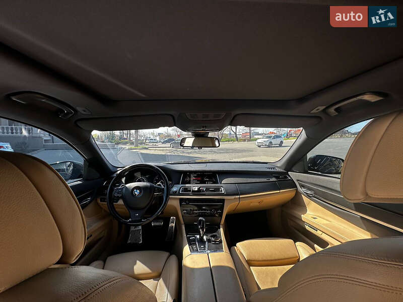 Седан BMW 7 Series 2014 в Одессе