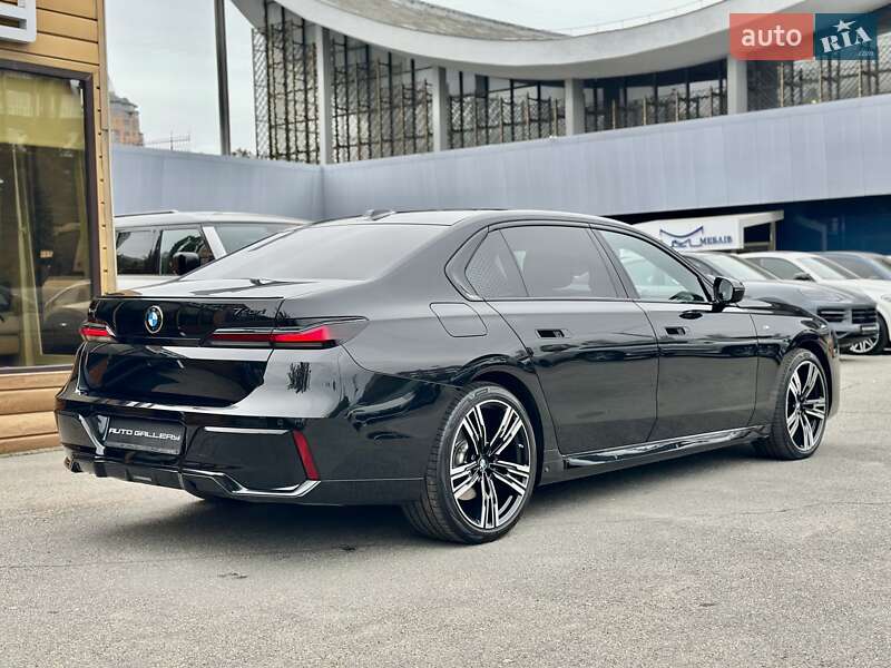 Седан BMW 7 Series 2024 в Киеве фото 13 Седан BMW 7 Series 2024 в Киеве