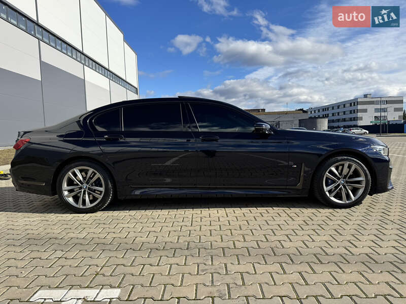 Седан BMW 7 Series 2019 в Ивано-Франковске
