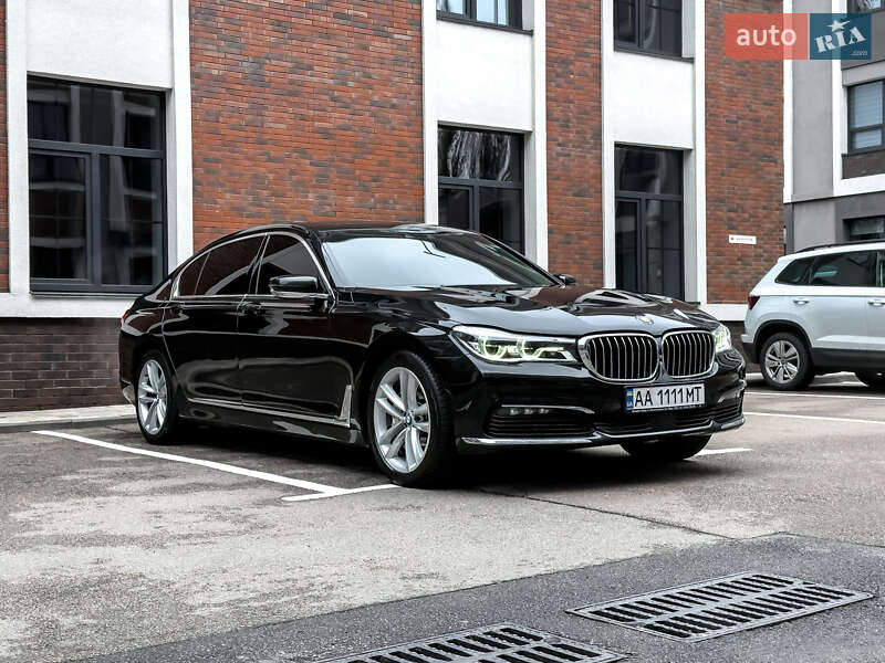 Седан BMW 7 Series 2015 в Киеве фото 4 Седан BMW 7 Series 2015 в Киеве