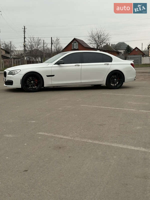 Седан BMW 7 Series 2013 в Прилуках