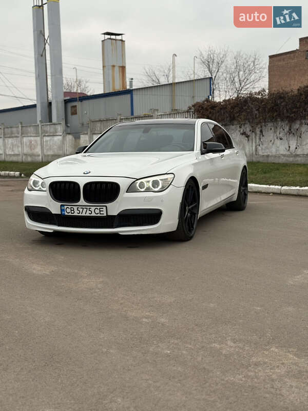 Седан BMW 7 Series 2013 в Прилуках