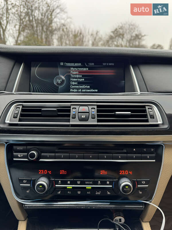 Седан BMW 7 Series 2013 в Одессе