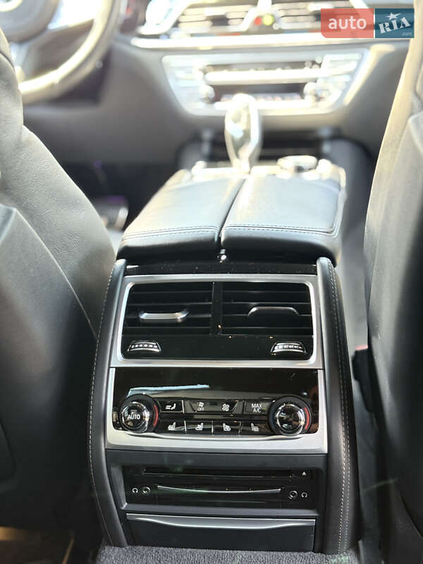 Седан BMW 7 Series 2020 в Киеве