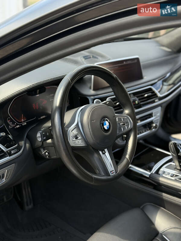 Седан BMW 7 Series 2020 в Киеве