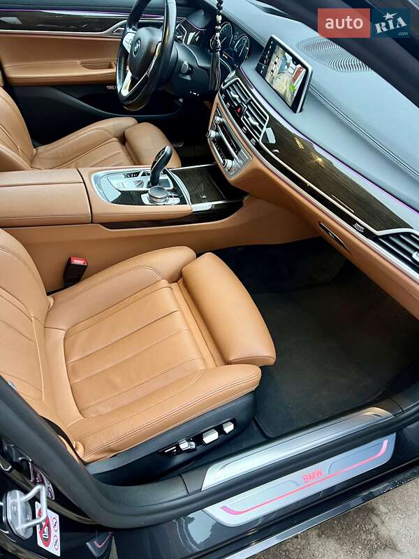 Седан BMW 7 Series 2017 в Житомирі