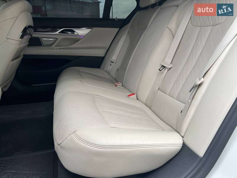 Седан BMW 7 Series 2019 в Коломиї
