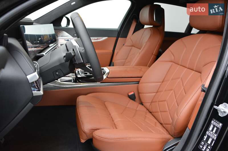 Седан BMW 7 Series 2025 в Киеве фото 4 Седан BMW 7 Series 2025 в Киеве