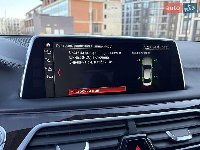 Седан BMW 7 Series 2017 в Ужгороде