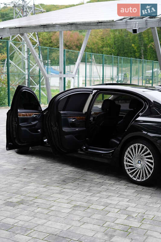 Седан BMW 7 Series 2016 в Львові фото 14 Седан BMW 7 Series 2016 в Львові