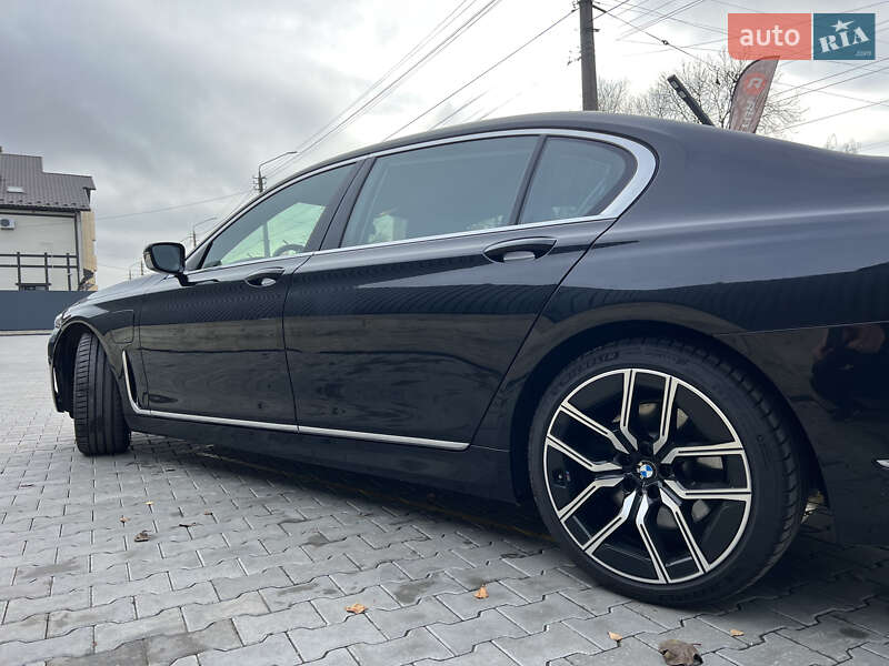 Седан BMW 7 Series 2019 в Чернівцях фото 7 Седан BMW 7 Series 2019 в Чернівцях