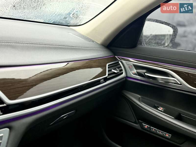 Седан BMW 7 Series 2018 в Киеве фото 42 Седан BMW 7 Series 2018 в Киеве