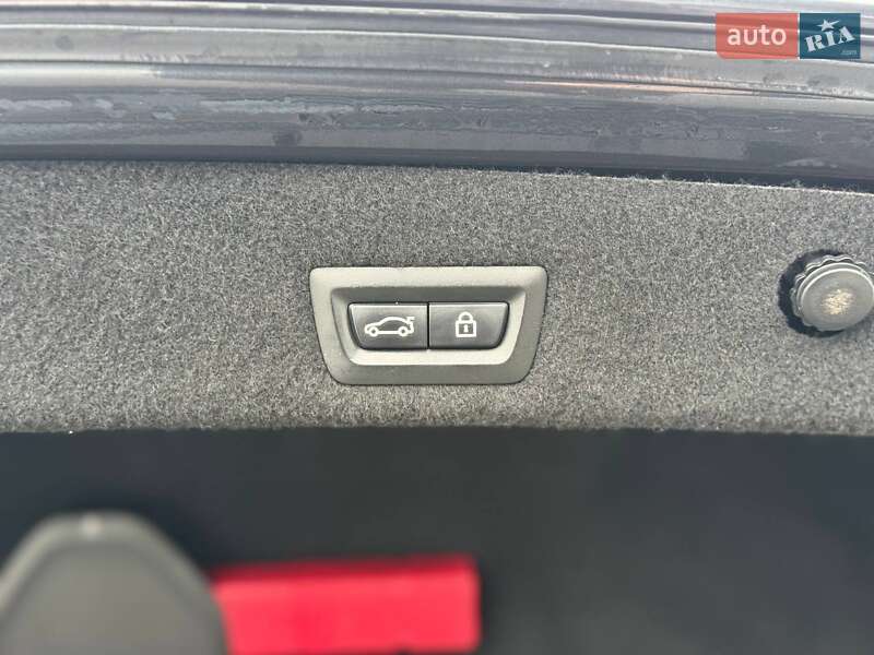 Седан BMW 7 Series 2016 в Киеве