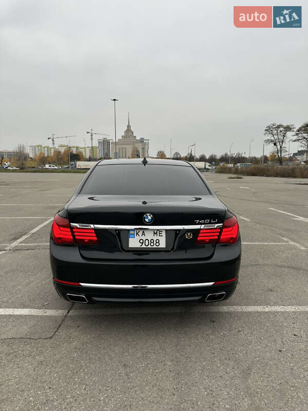 Седан BMW 7 Series 2012 в Киеве