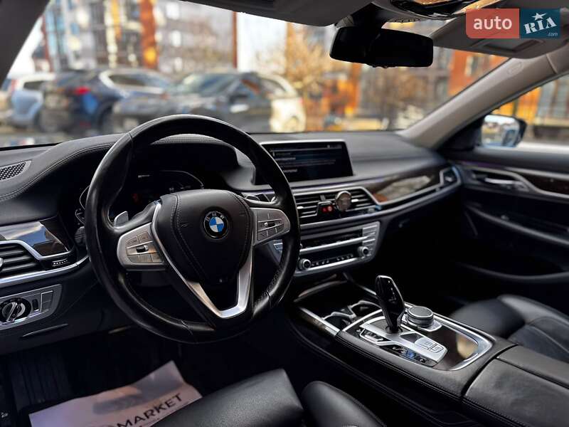 Седан BMW 7 Series 2019 в Ивано-Франковске