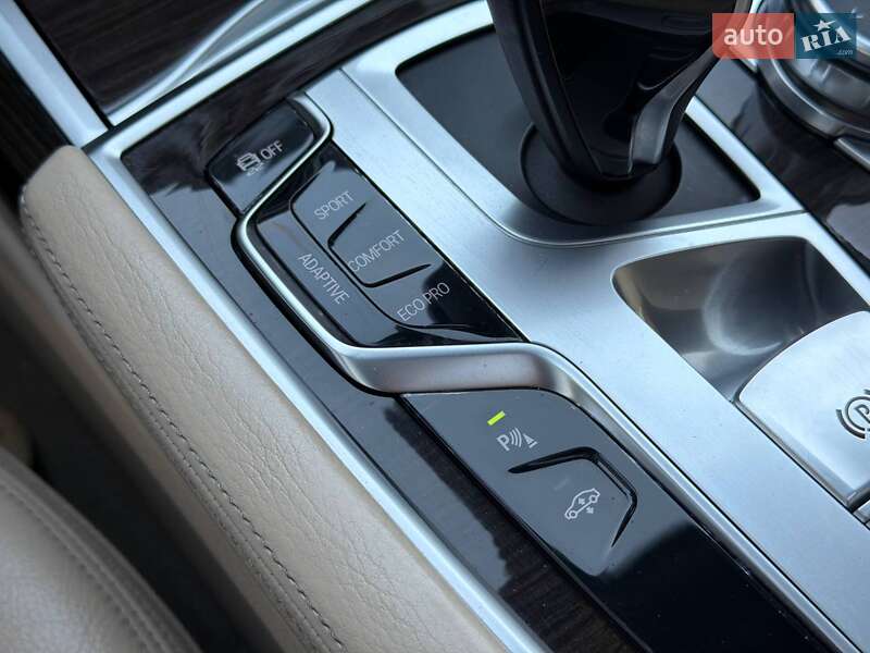 Седан BMW 7 Series 2017 в Кривом Роге