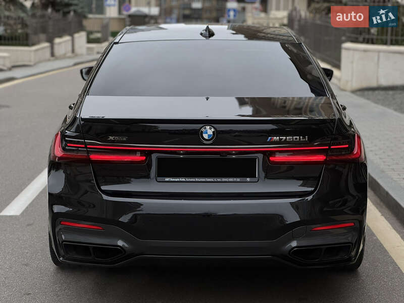 Седан BMW 7 Series 2022 в Киеве