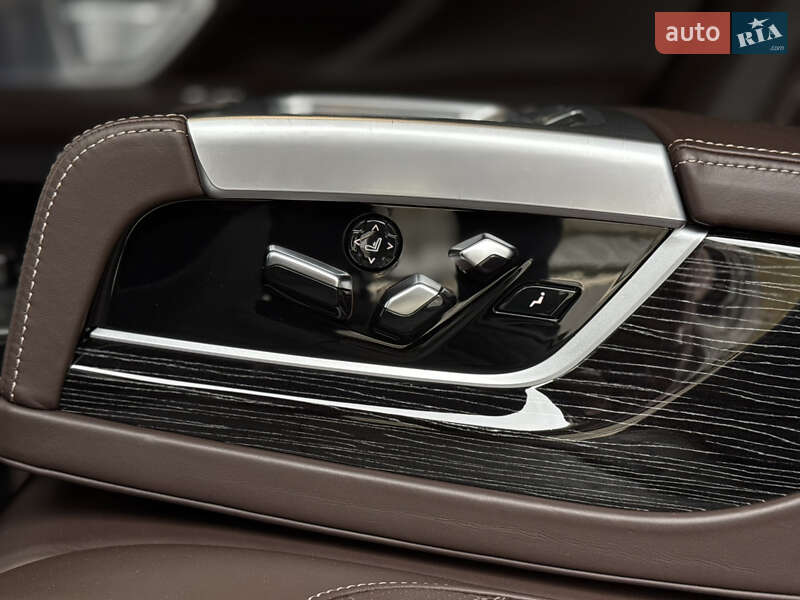 Седан BMW 7 Series 2022 в Киеве