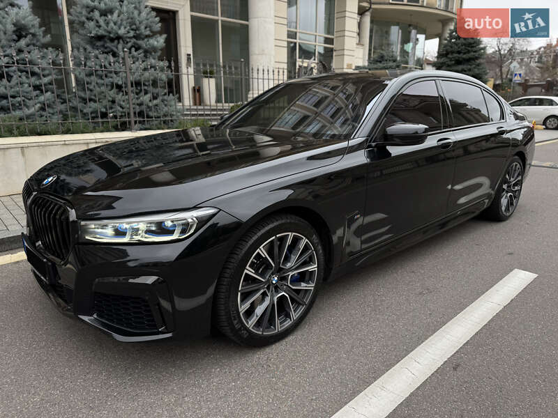 Седан BMW 7 Series 2022 в Киеве