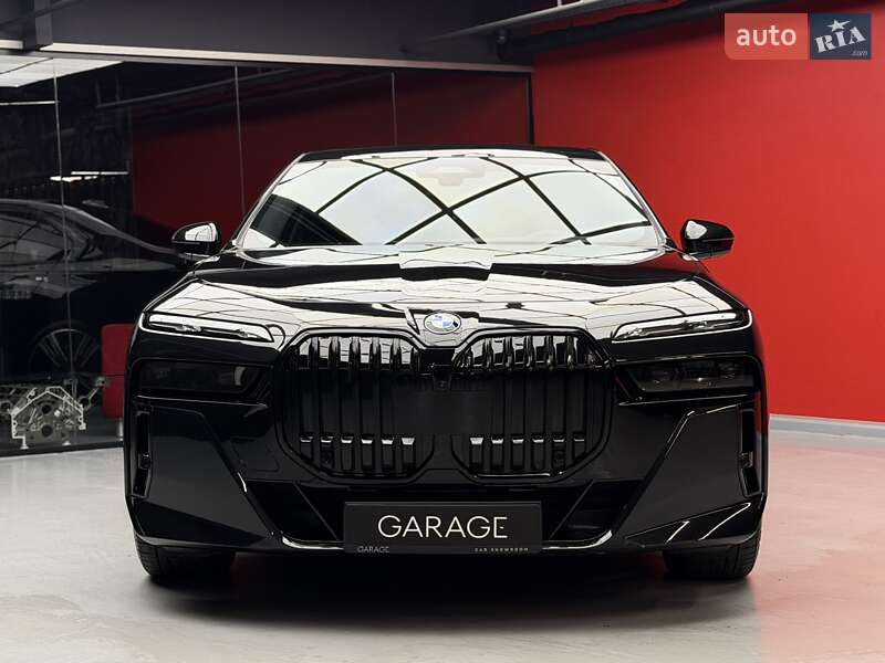 Седан BMW 7 Series 2023 в Киеве