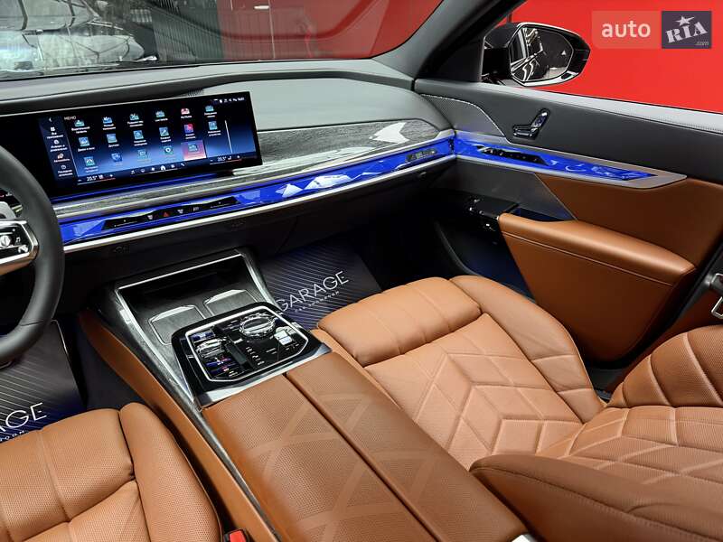 Седан BMW 7 Series 2023 в Киеве