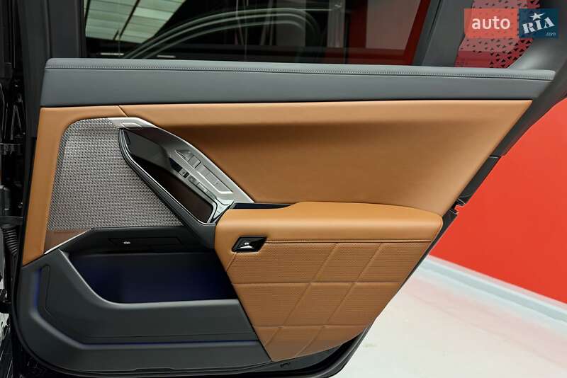 Седан BMW 7 Series 2023 в Киеве