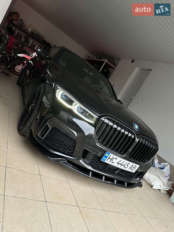 Седан BMW 7 Series 2020 в Львове