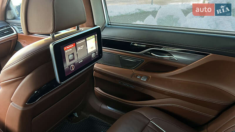 Седан BMW 7 Series 2017 в Львове фото 40 Седан BMW 7 Series 2017 в Львове
