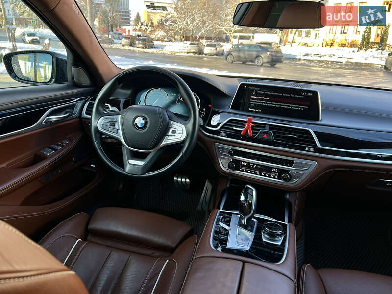 Седан BMW 7 Series 2017 в Львове фото 45 Седан BMW 7 Series 2017 в Львове
