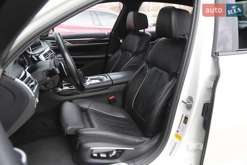 Седан BMW 7 Series 2016 в Киеве