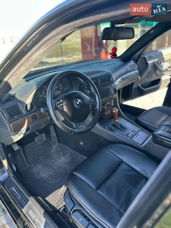 Седан BMW 7 Series 2000 в Черновцах