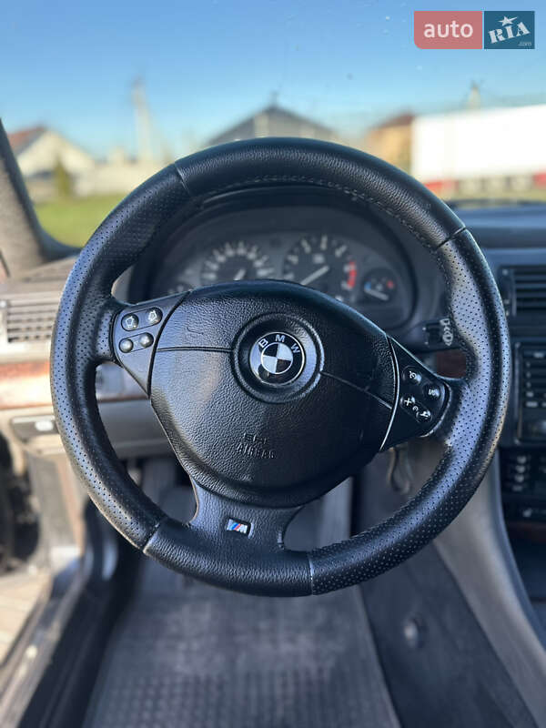 Седан BMW 7 Series 2000 в Черновцах