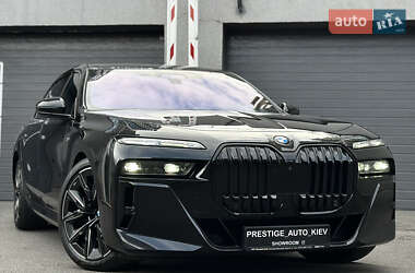 Седан BMW 7 Series 2022 в Киеве
