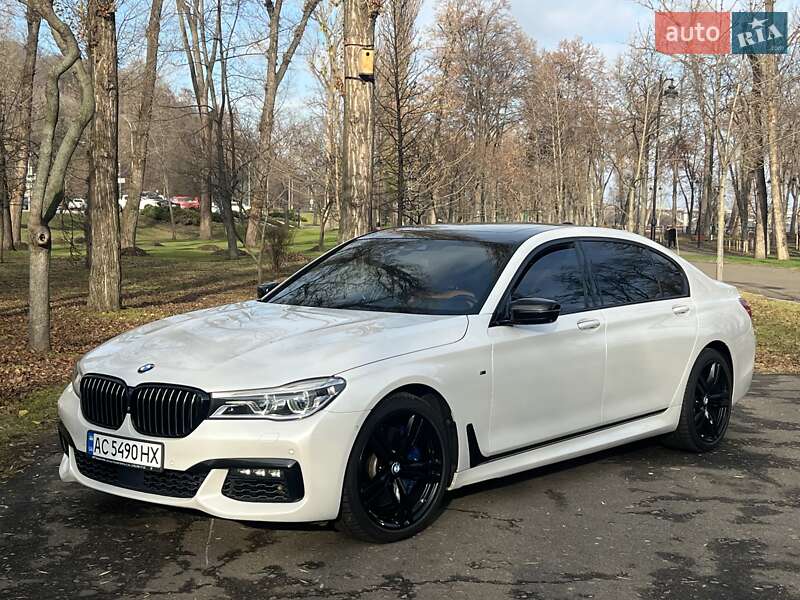 Седан BMW 7 Series 2016 в Киеве