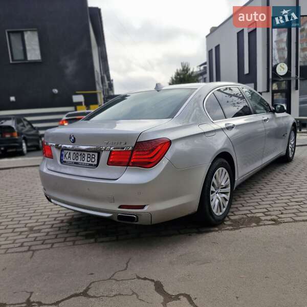 Седан BMW 7 Series 2011 в Виннице