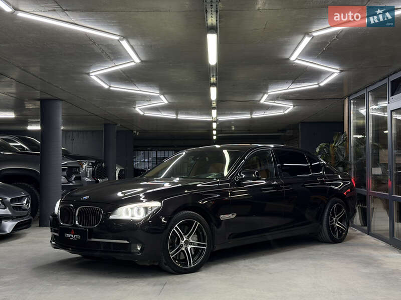 Седан BMW 7 Series 2010 в Одессе