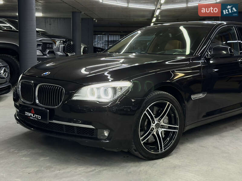 Седан BMW 7 Series 2010 в Одессе