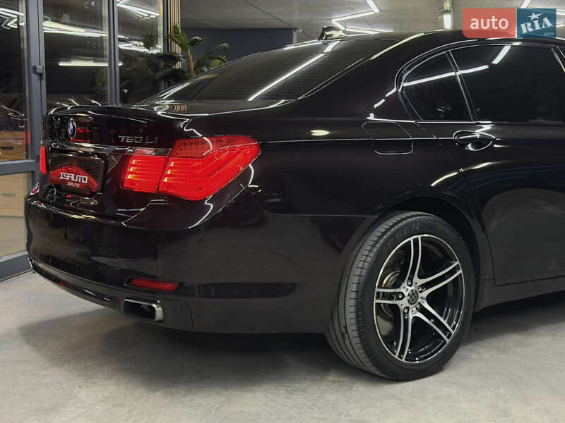 Седан BMW 7 Series 2010 в Одессе