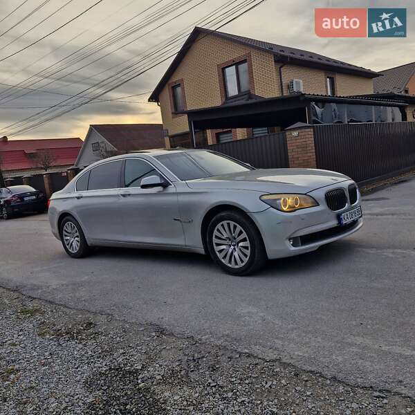 Седан BMW 7 Series 2011 в Виннице
