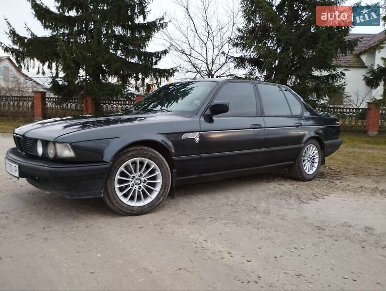 BMW 7 Series 1989