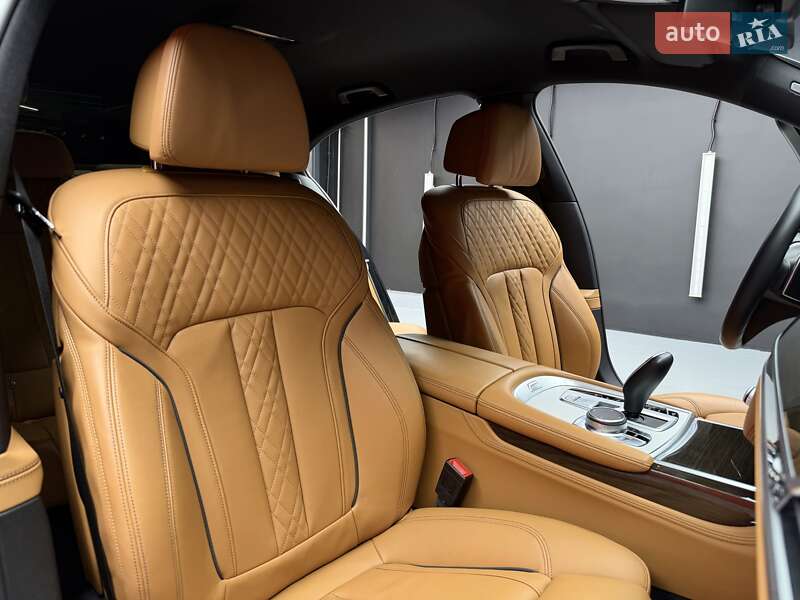 Седан BMW 7 Series 2020 в Киеве