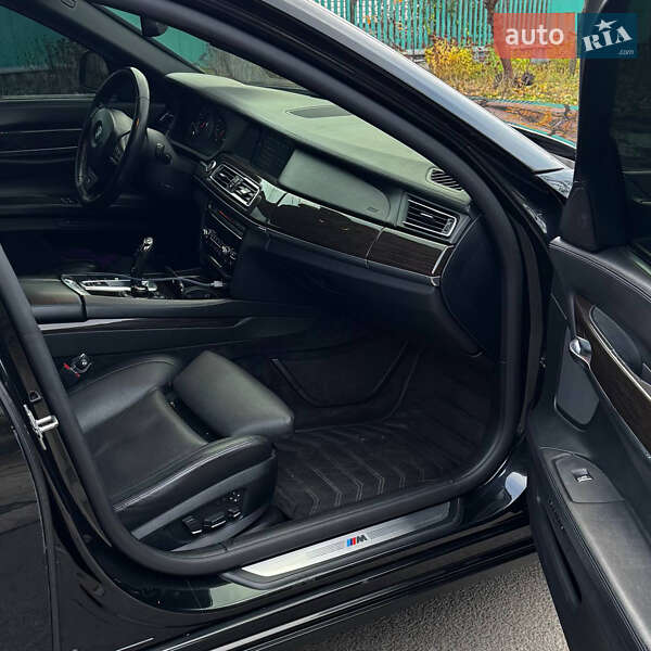 Седан BMW 7 Series 2009 в Днепре