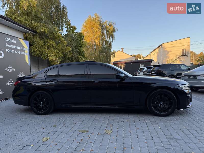 Седан BMW 7 Series 2021 в Виннице