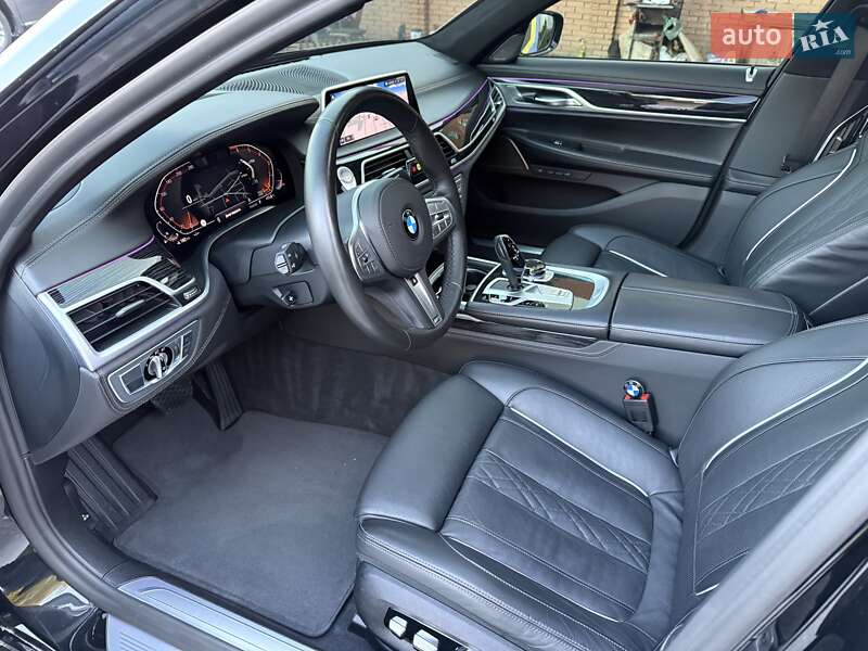 Седан BMW 7 Series 2021 в Виннице
