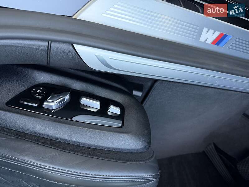Седан BMW 7 Series 2021 в Виннице